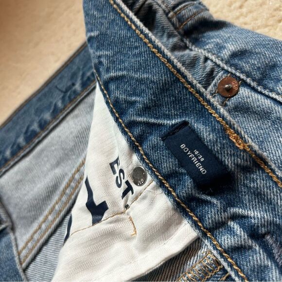 GAP Light Blue Cropped 1969 Boyfriend Jeans #5 - Picture 3 of 7